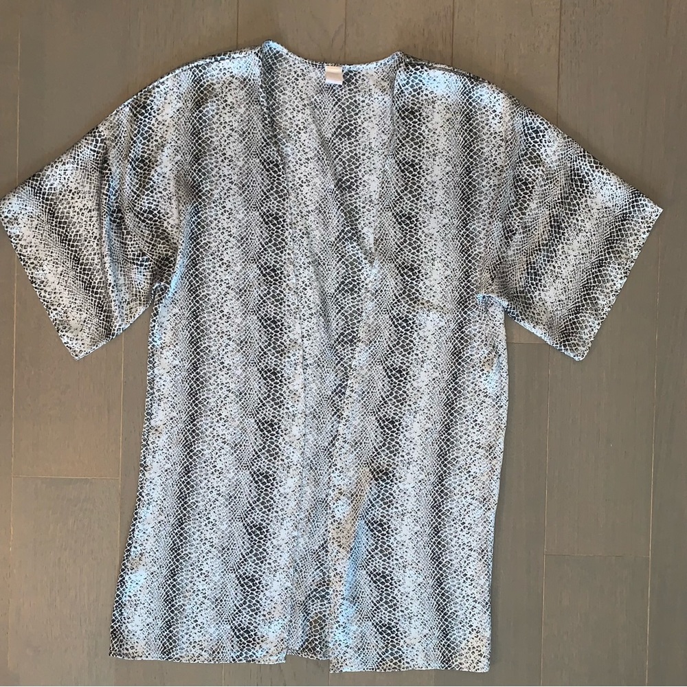 I Joah Snake Print Kimono